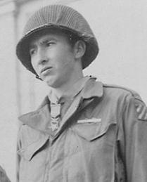 Illustration for article titled Wilburn K. Ross, recipient of Congressional Medal of Honor, dies at 94
